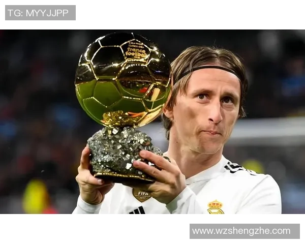 足球巨星大jj领衔球队冲击顶级联赛冠军重燃辉煌时代